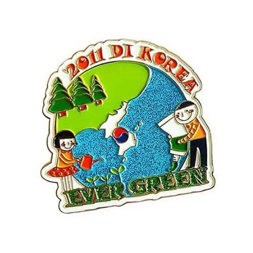 Evergreen earth pins