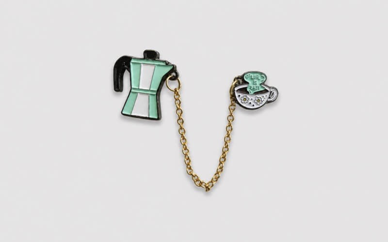 lapel-pin-with-chain-
